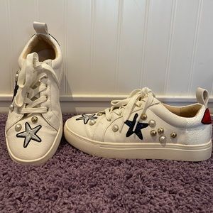 Steve Madden sneakers